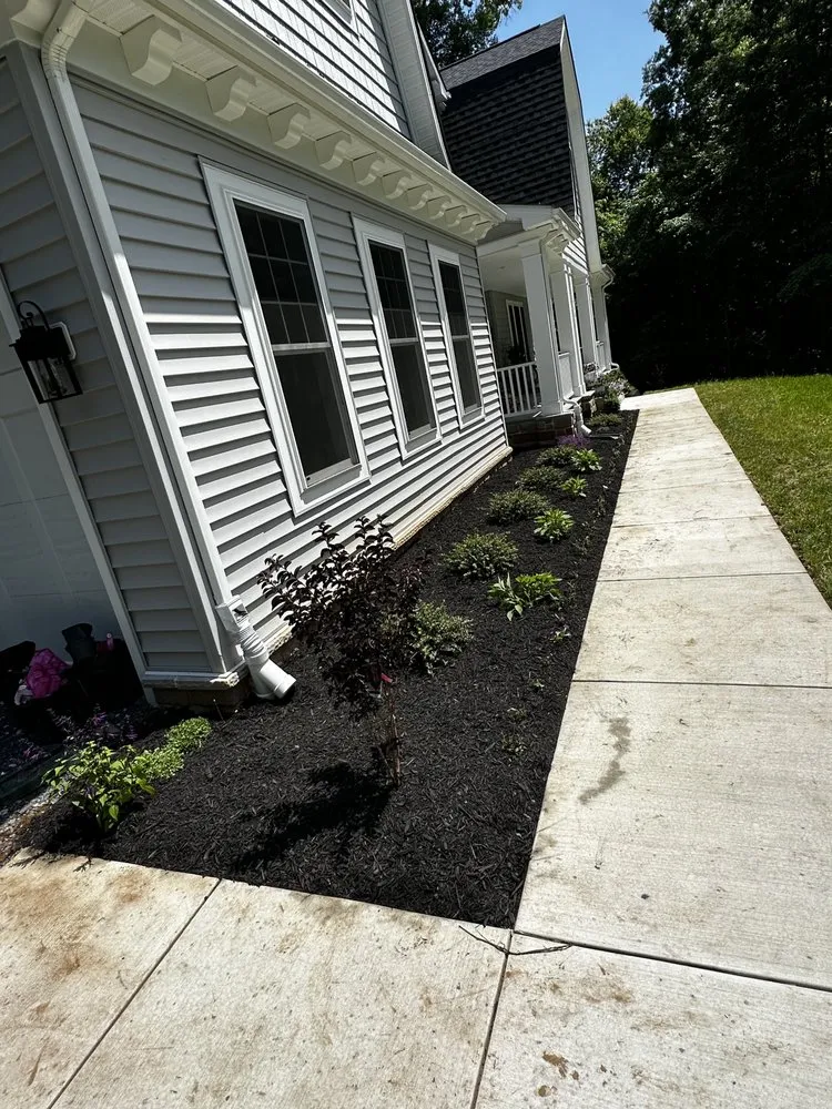 Reliable yard cleanup service in Germantown, MD - Paz Landscaping