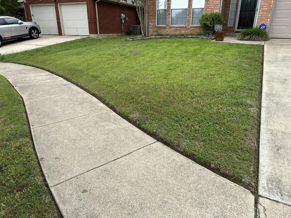 Trusted landscape installation for homes across Fort Worth, TX - Paz’s Cuts & edges