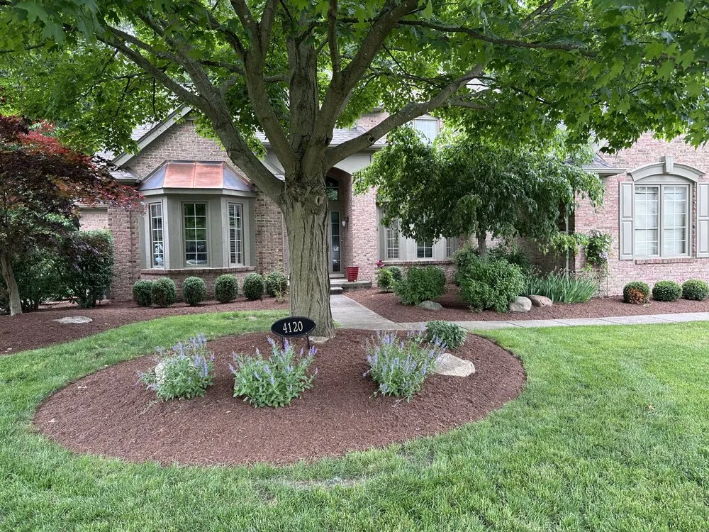 Affordable outdoor landscaping experts serving Lincoln Park, MI - PB Brandai Landscaping