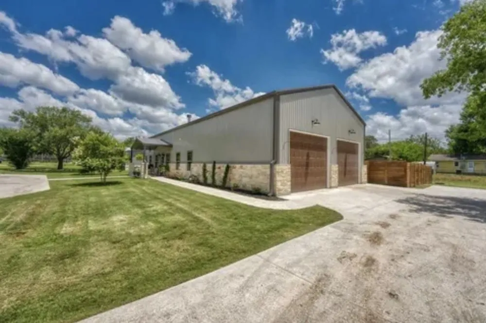 Custom lawn care service for homes across Burnet, TX - P&B Yard Services