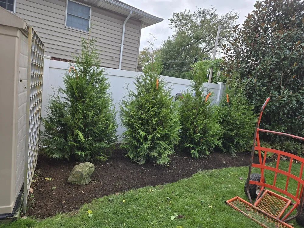 Affordable yard maintenance in Huntington Station, NY - P&C Landscaping