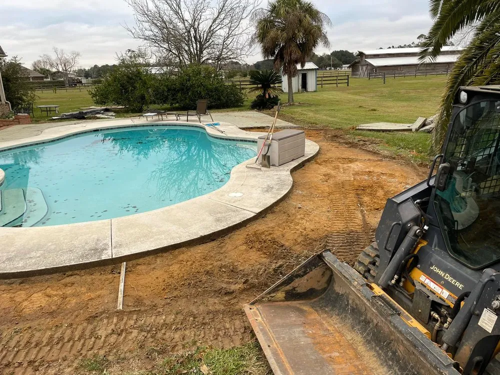 Top-rated residential landscaping in Daphne, AL by P&C Solutions