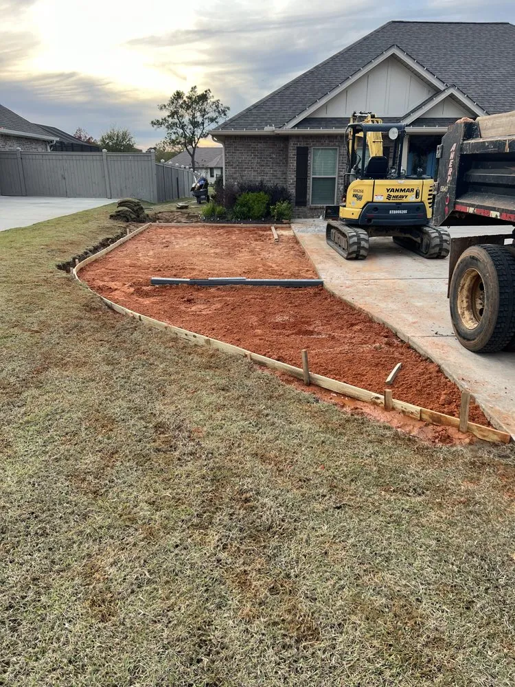 Affordable lawn mowing service with custom design across Daphne, AL - P&C Solutions