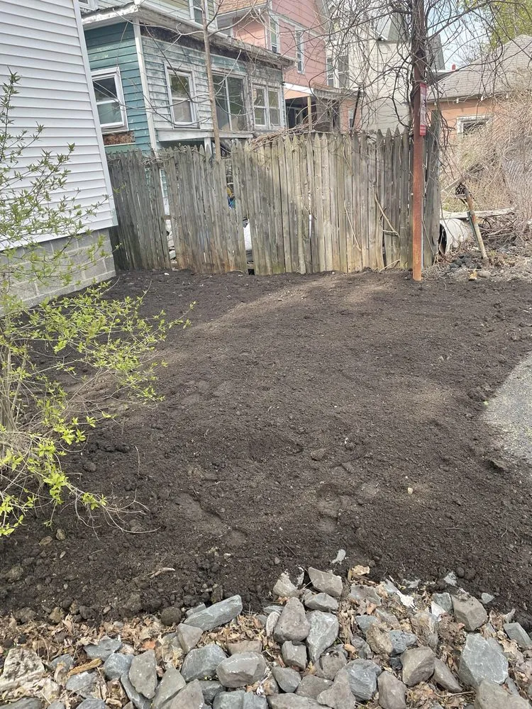 Affordable yard maintenance with custom design in Middletown, NY by Pcd Handyman Services