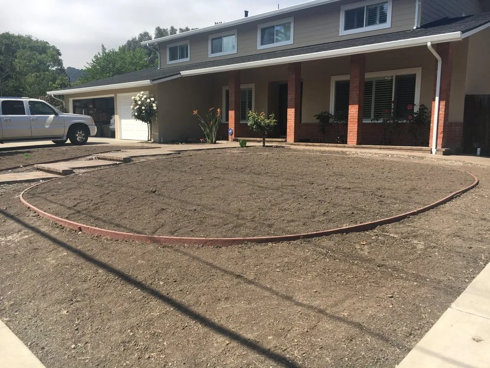 Custom lawn mowing service with custom design in Danville, CA by PCE Studio