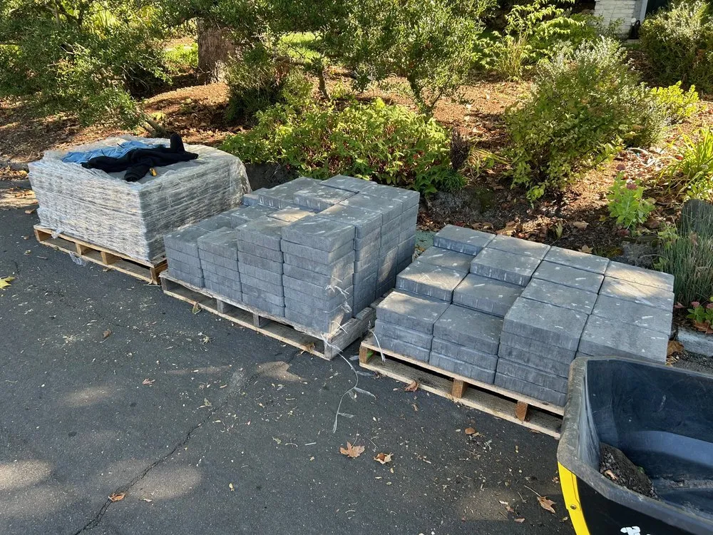 Trusted lawn mowing service experts serving Portland, OR - PDX Lawncare & Handyman