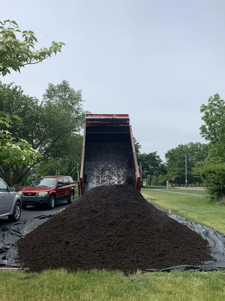 Custom lawn care service experts serving Phillipsburg, NJ - Peacefield Gardens