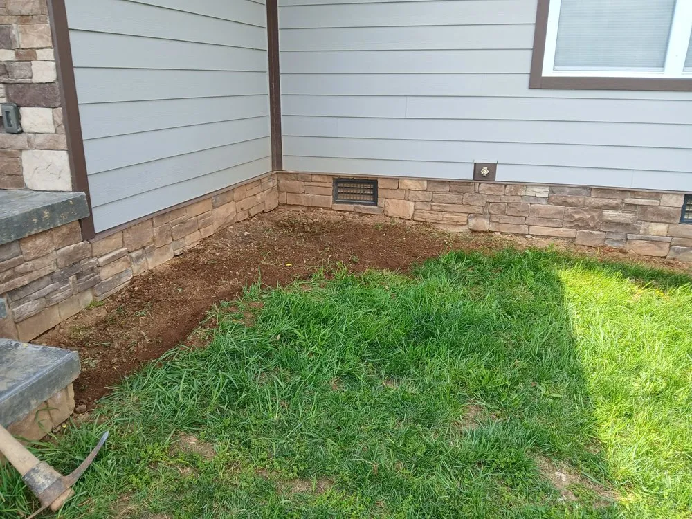 Top-rated lawn mowing service for homes across Sneedville, TN - Peaceful Roots