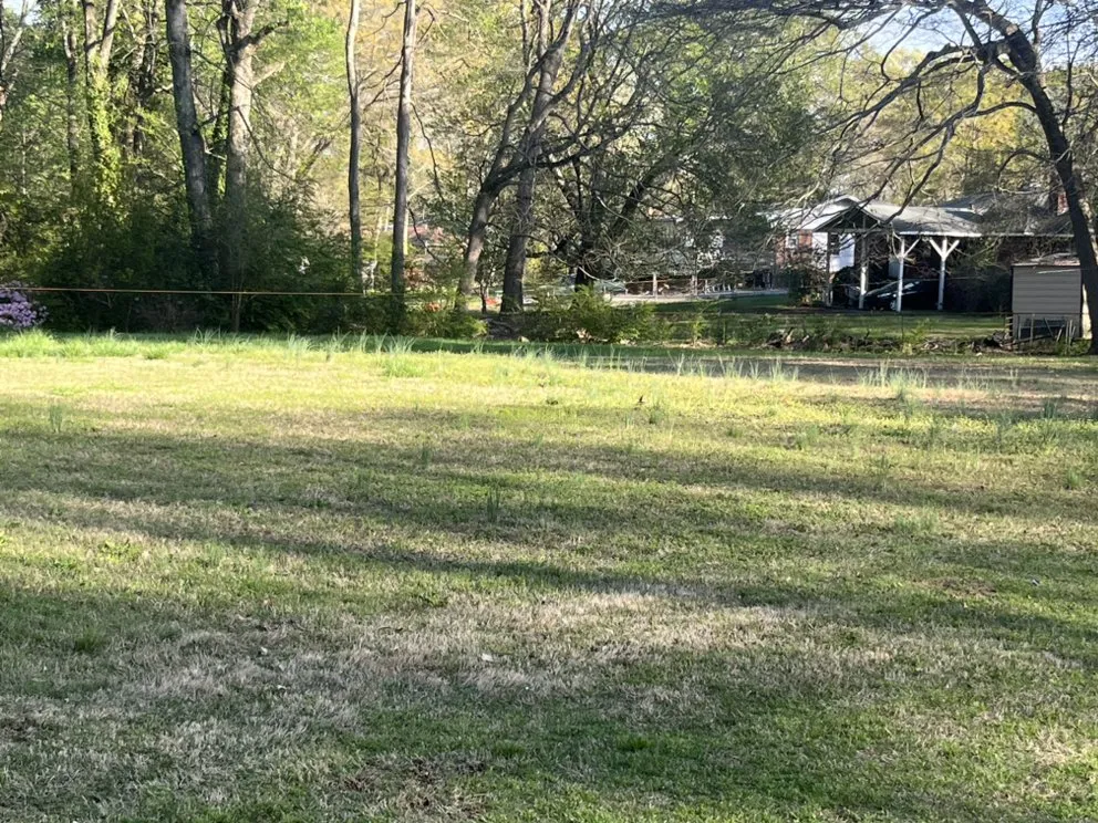 Affordable outdoor landscaping in Lilburn, GA - Peach Scapers Landscaping and Urban Gardening