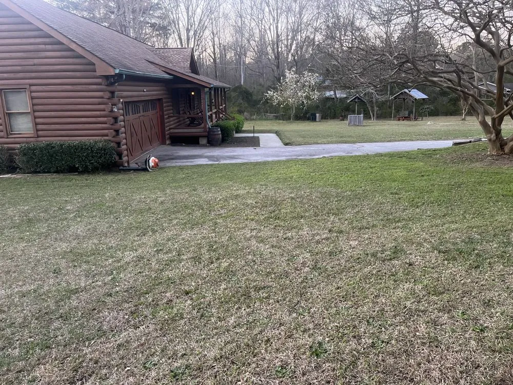 Custom lawn care service experts serving Lilburn, GA - Peach Scapers Landscaping and Urban Gardening