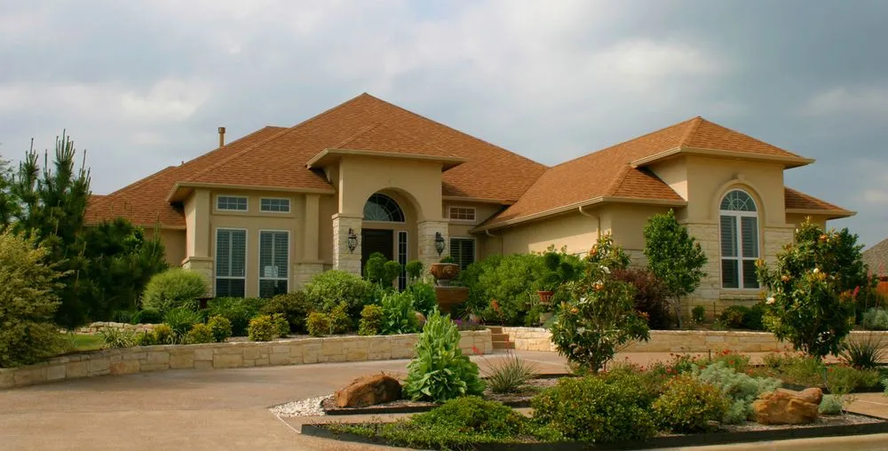 Reliable yard maintenance for residential properties across Austin, TX - Peachtree Landscape and Irrigation