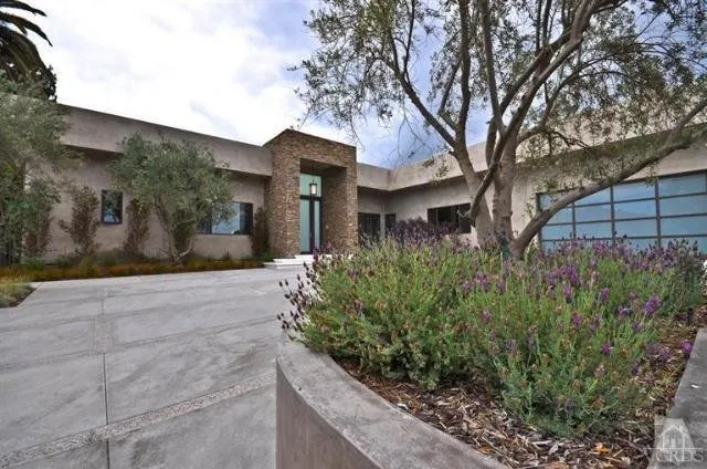 Affordable lawn care service in Agoura Hills, CA - Peachy Builders