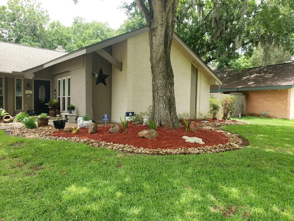 Reliable residential landscaping for year-round maintenance in Lake Jackson, TX by Peachy Clean