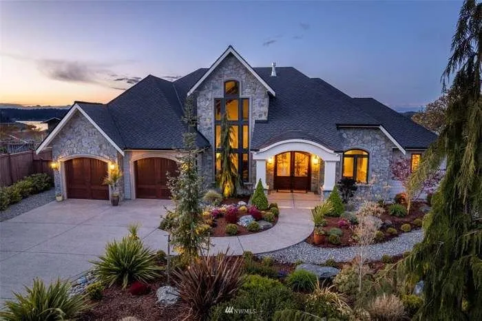 Trusted outdoor landscaping experts serving Gig Harbor, WA - Peacock Landscape & Irrigation