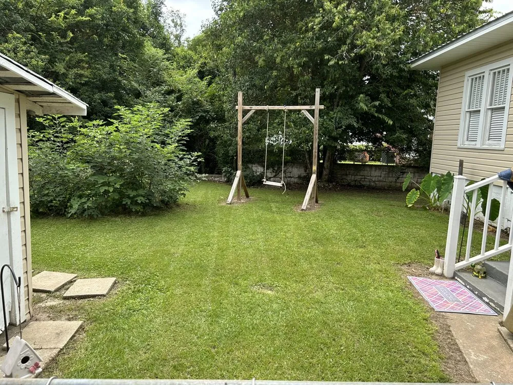 Custom landscaping services near you in Cottondale, FL by Peacock’s Lawn & Maintenance