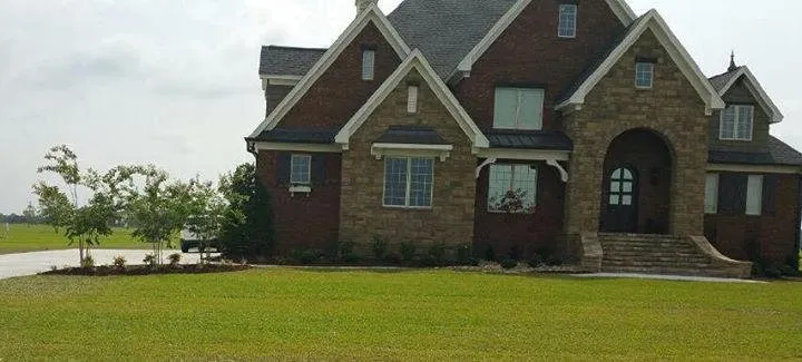 Trusted garden landscaping experts serving Greenville, NC - Peaden & Son Landscaping