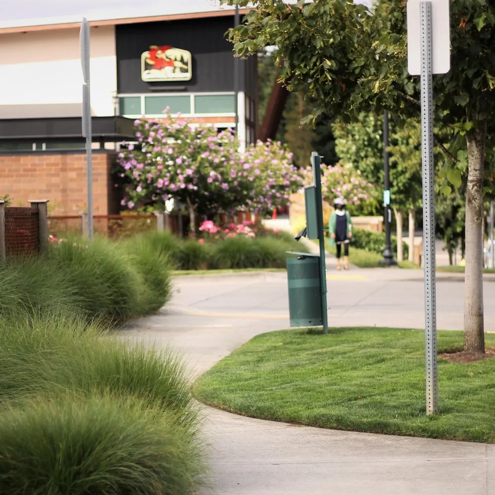 Affordable lawn care service experts serving Hillsboro, OR - Peak Landscape