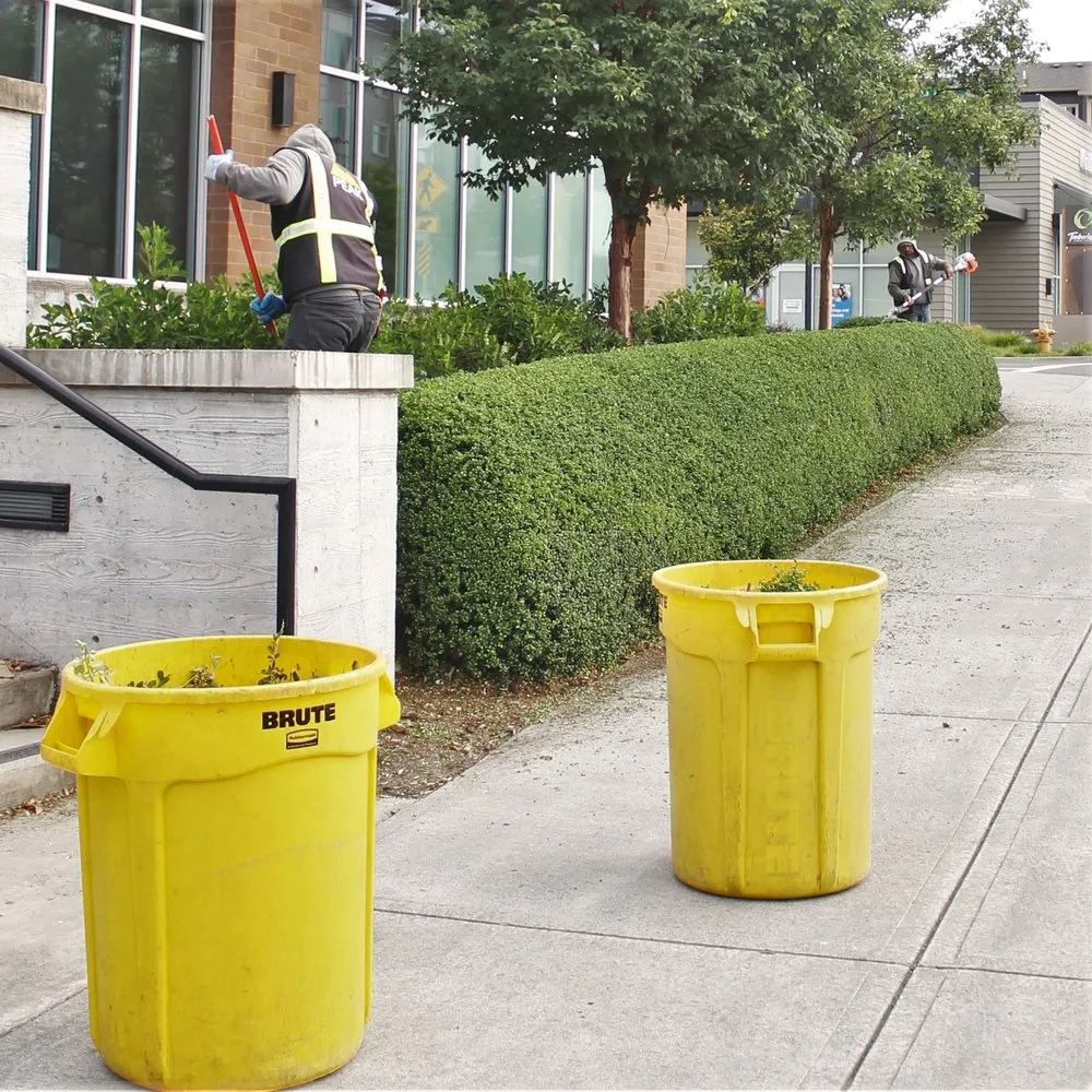 Custom landscape design for beautiful yards in Hillsboro, OR by Peak Landscape