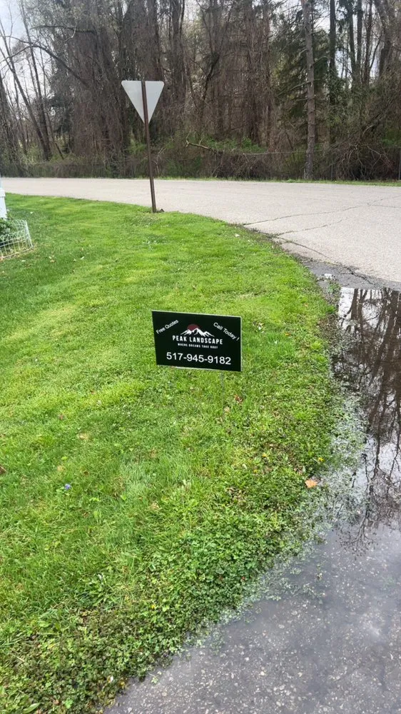 Expert garden landscaping in Spring Arbor, MI by Peak Landscape