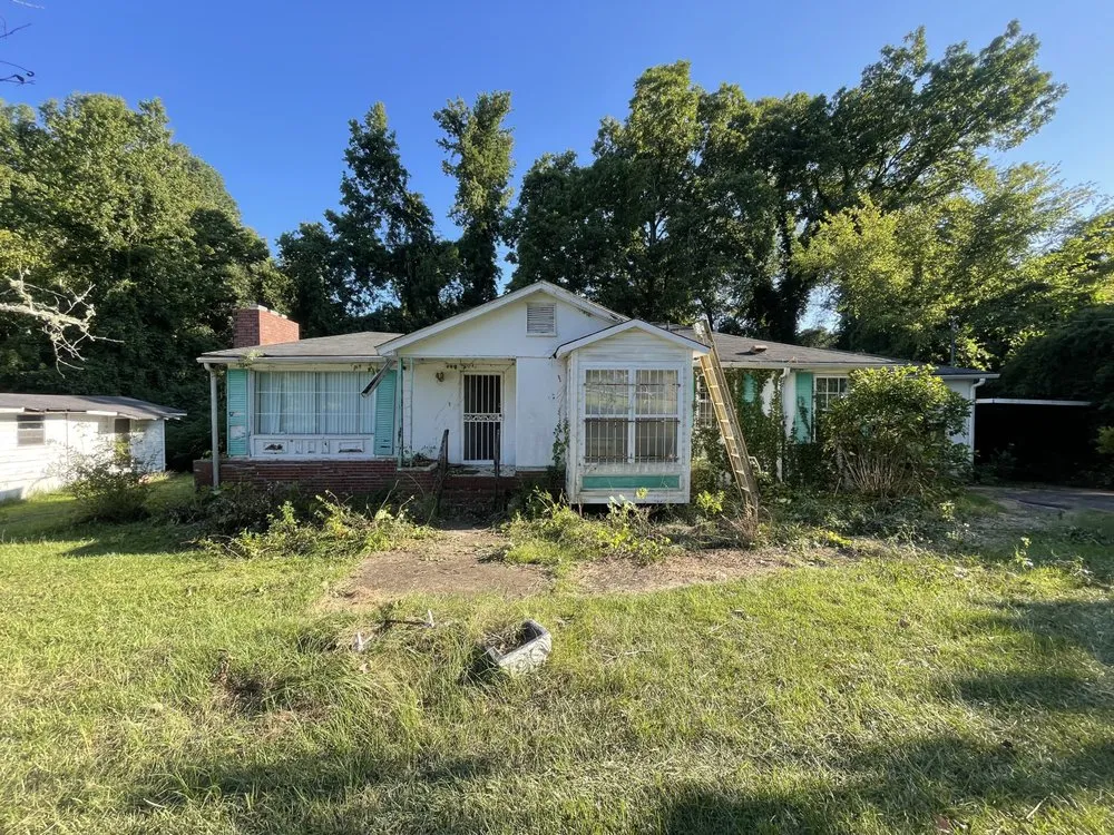 Affordable landscape installation in LaGrange, GA - Peak Service