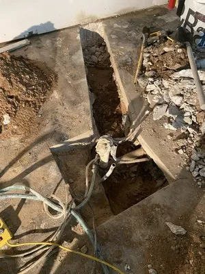 Pear Lake Concrete Logo