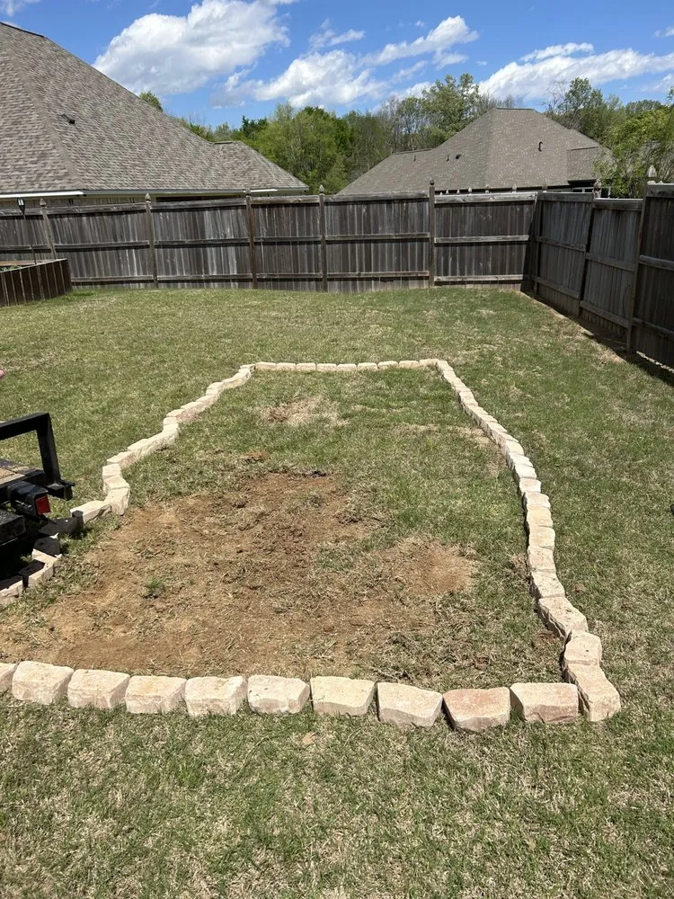 Expert garden landscaping near you across Bentonia, MS - Pearce Giles landscape