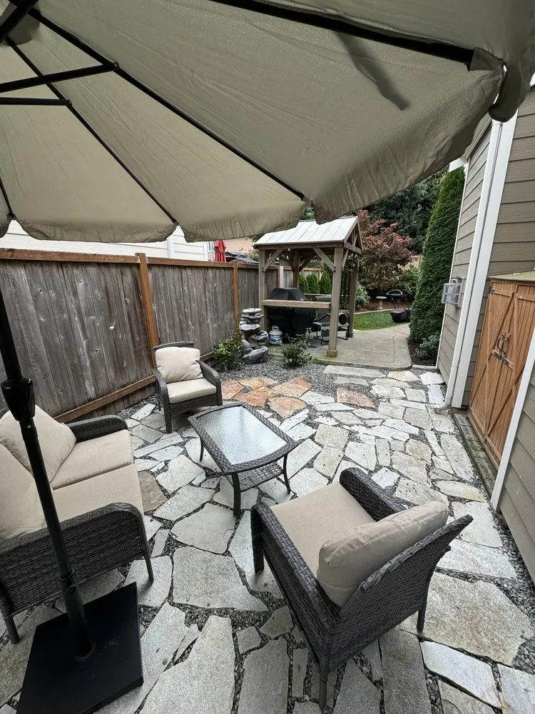 Reliable lawn care service in Puyallup, WA - Pease Landscaping