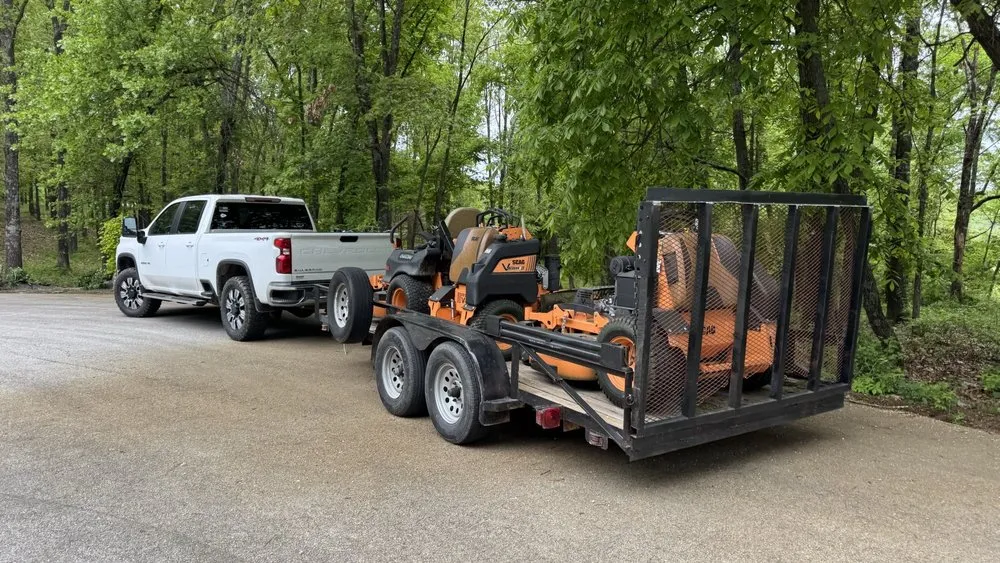 Top-rated lawn mowing service experts serving Nixa, MO - Pebble Creek Mowing