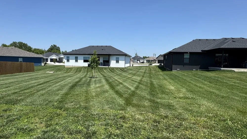 Professional lawn mowing service for beautiful yards in Nixa, MO by Pebble Creek Mowing
