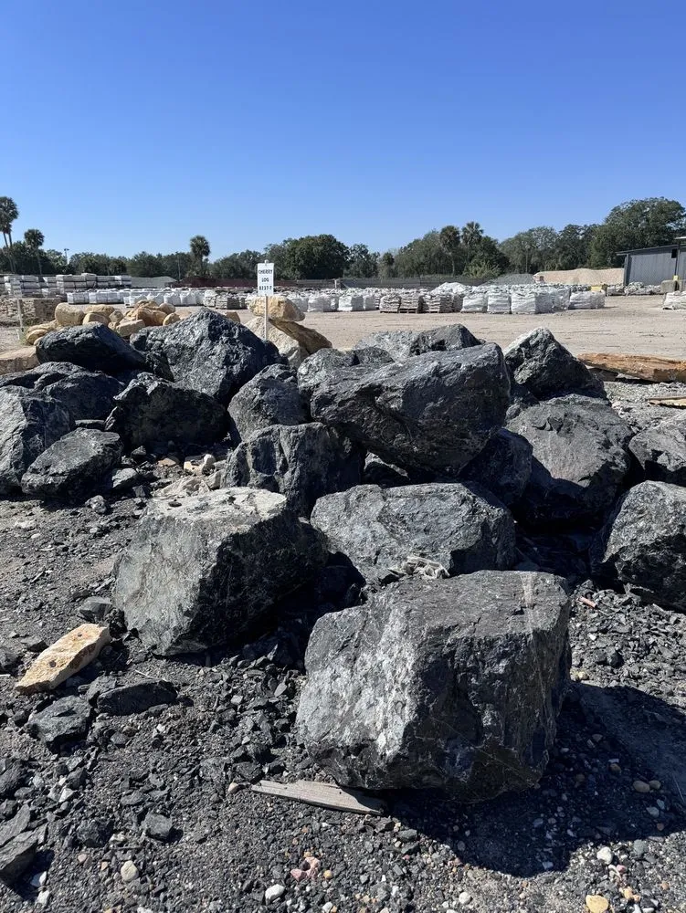 Custom garden landscaping experts serving Sanford, FL - Pebble Junction