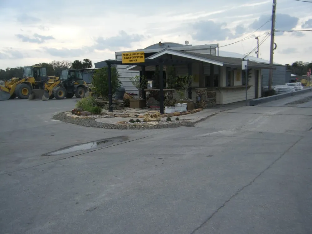 Local garden landscaping for beautiful yards across Sanford, FL - Pebble Junction