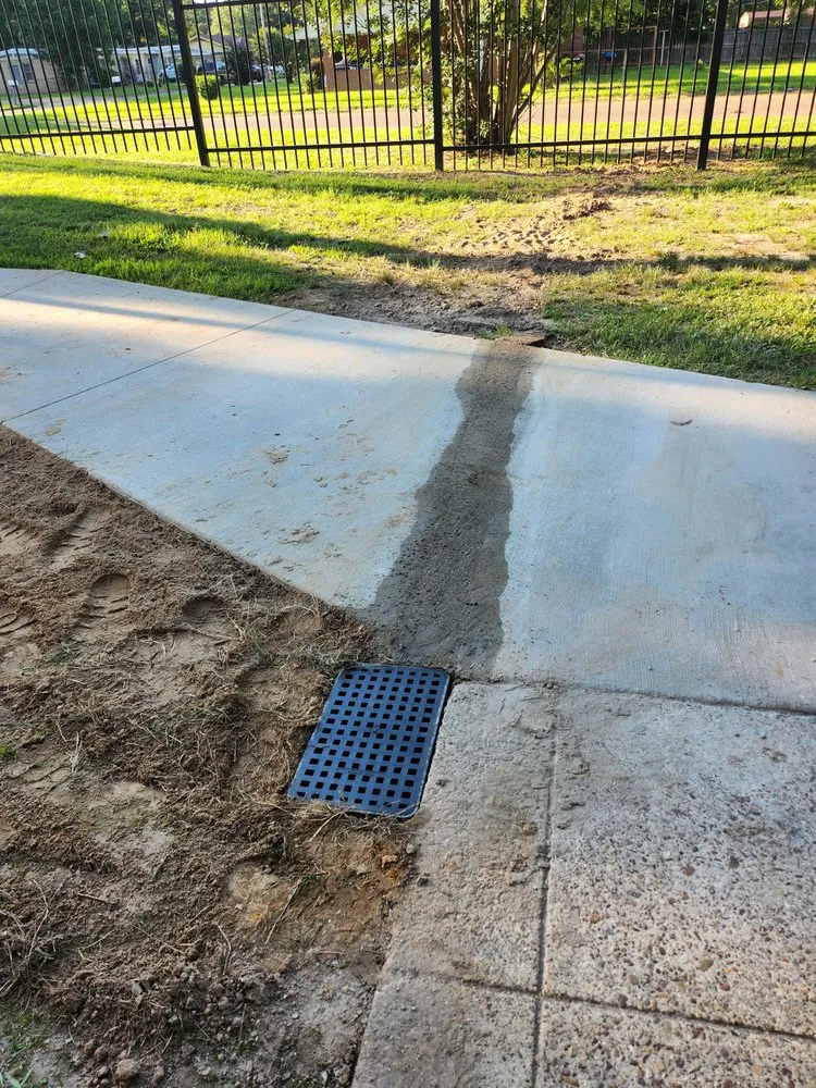 Top-rated landscaping services in Magnolia, AR - Pecas Landscape & concrete