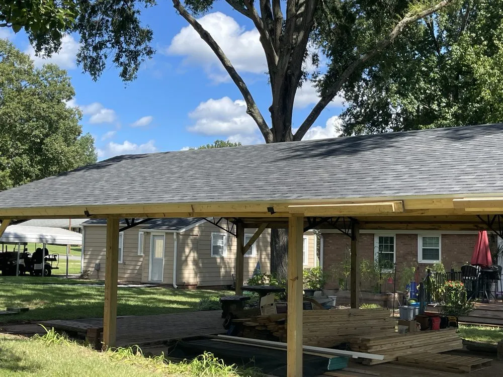 Top-rated yard maintenance for homes across Mayodan, NC - Peche’s Landscaping & lawncare