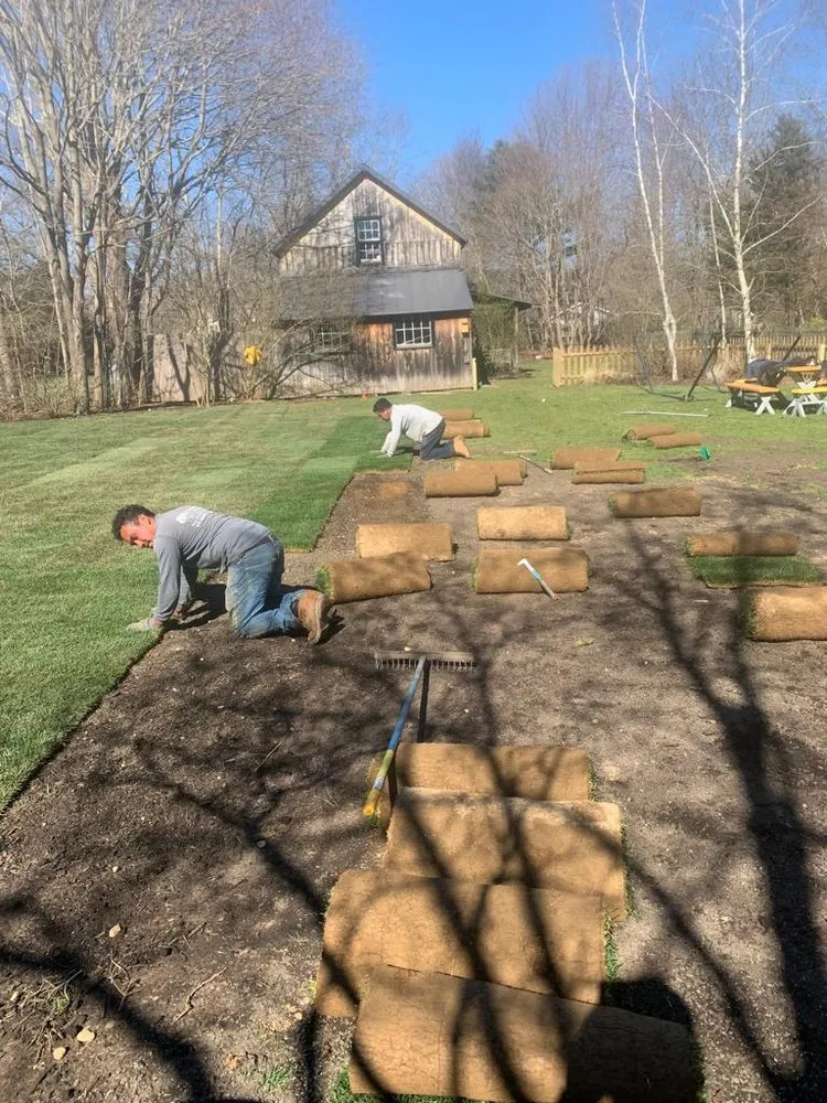 Top-rated yard maintenance experts serving Southold, NY - Peconic Garden and Landscaping