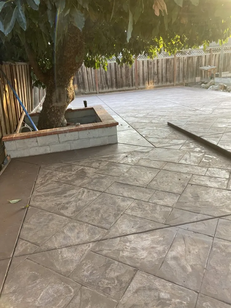 Custom lawn mowing service experts serving Stockton, CA - Pedraza Garden