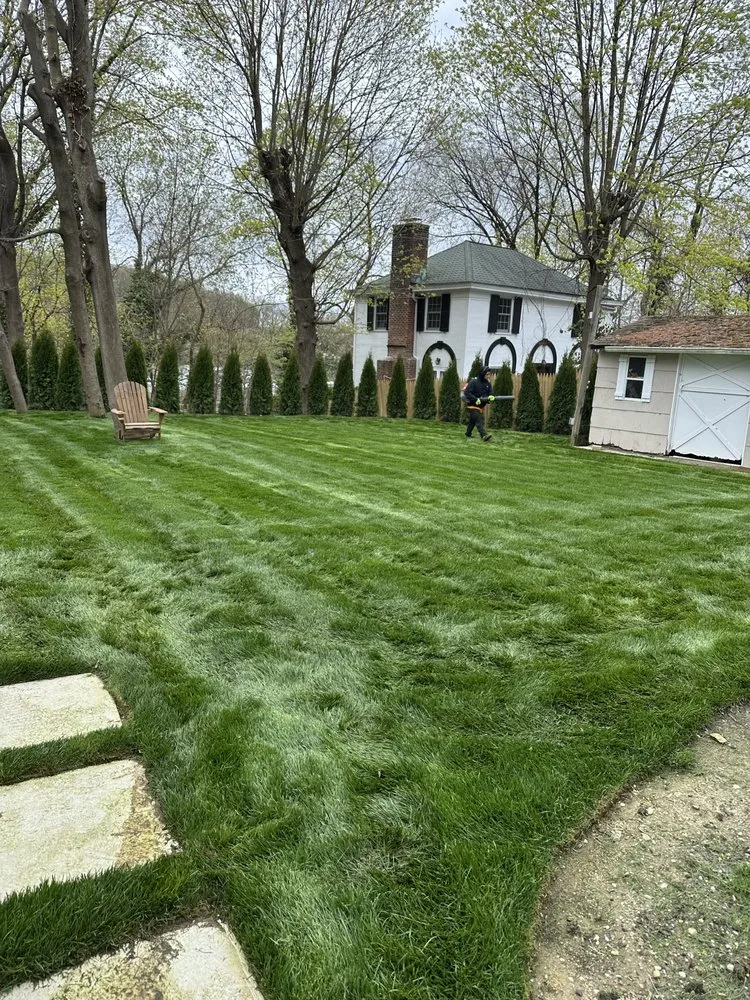 Custom landscaping services experts serving Hicksville, NY - Pedro Escobar Landscaping