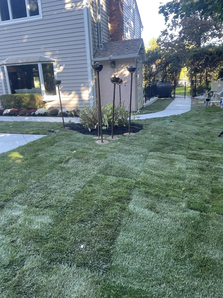 Custom garden landscaping in Hicksville, NY by Pedro Escobar Landscaping