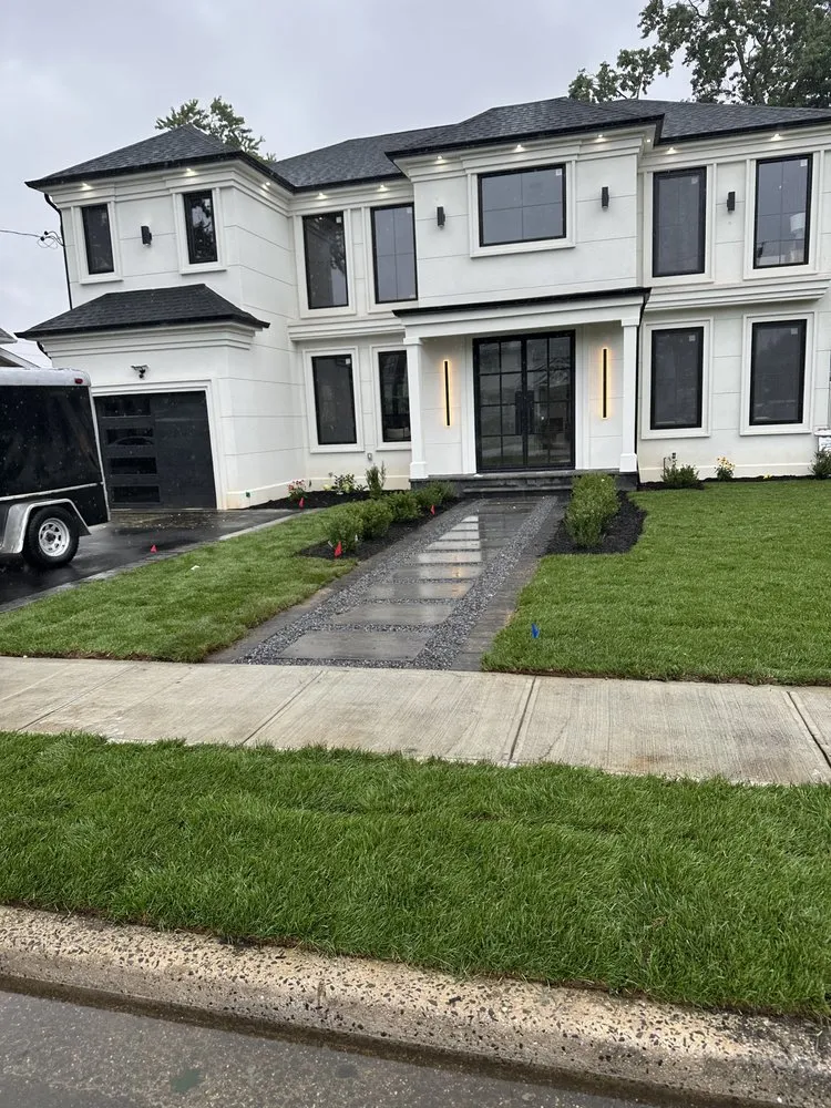 Top-rated lawn mowing service near you across Hicksville, NY - Pedro Escobar Landscaping