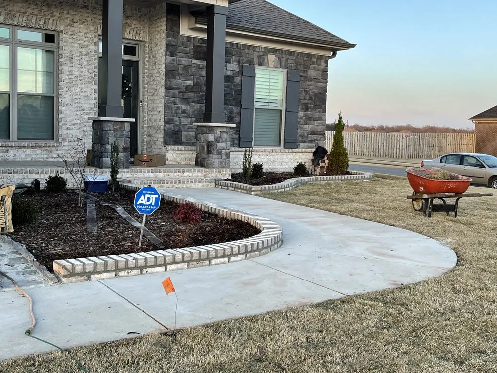 Custom outdoor landscaping in Huntsville, AL - Pedro Landscaping