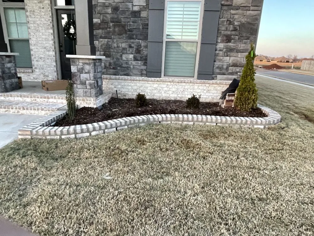 Custom outdoor landscaping experts serving Huntsville, AL - Pedro Landscaping