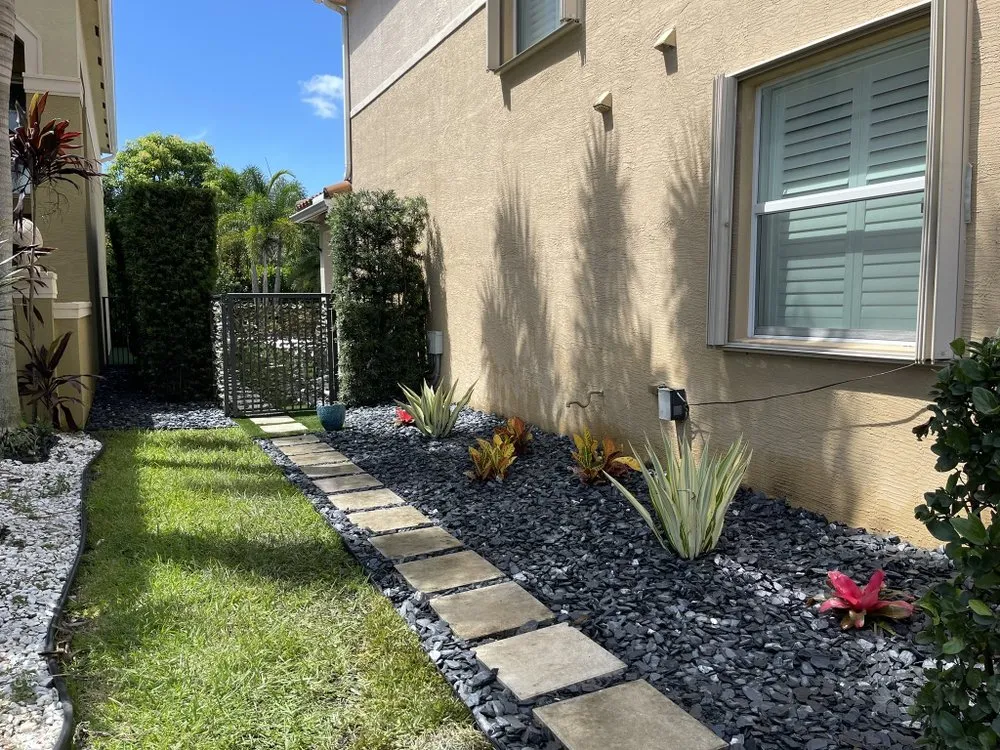 Professional garden landscaping in Lake Worth Beach, FL - Pedro Landscaping Services