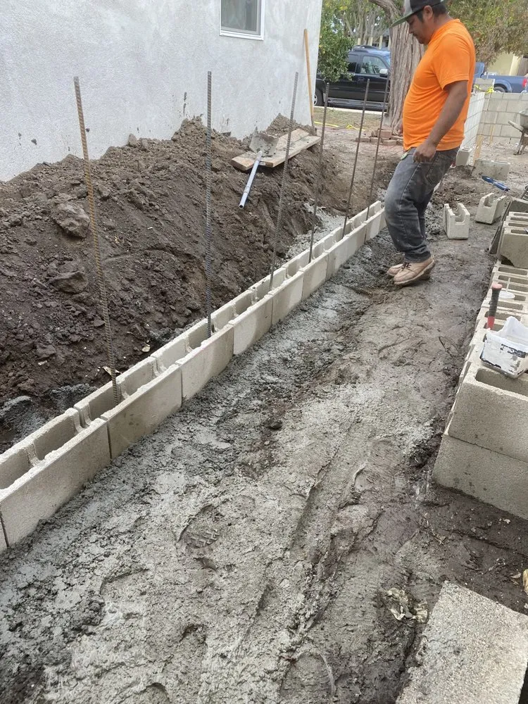 Reliable yard cleanup service in Oxnard, CA by Pedro Lopez & Sons Maintenance & Landscaping