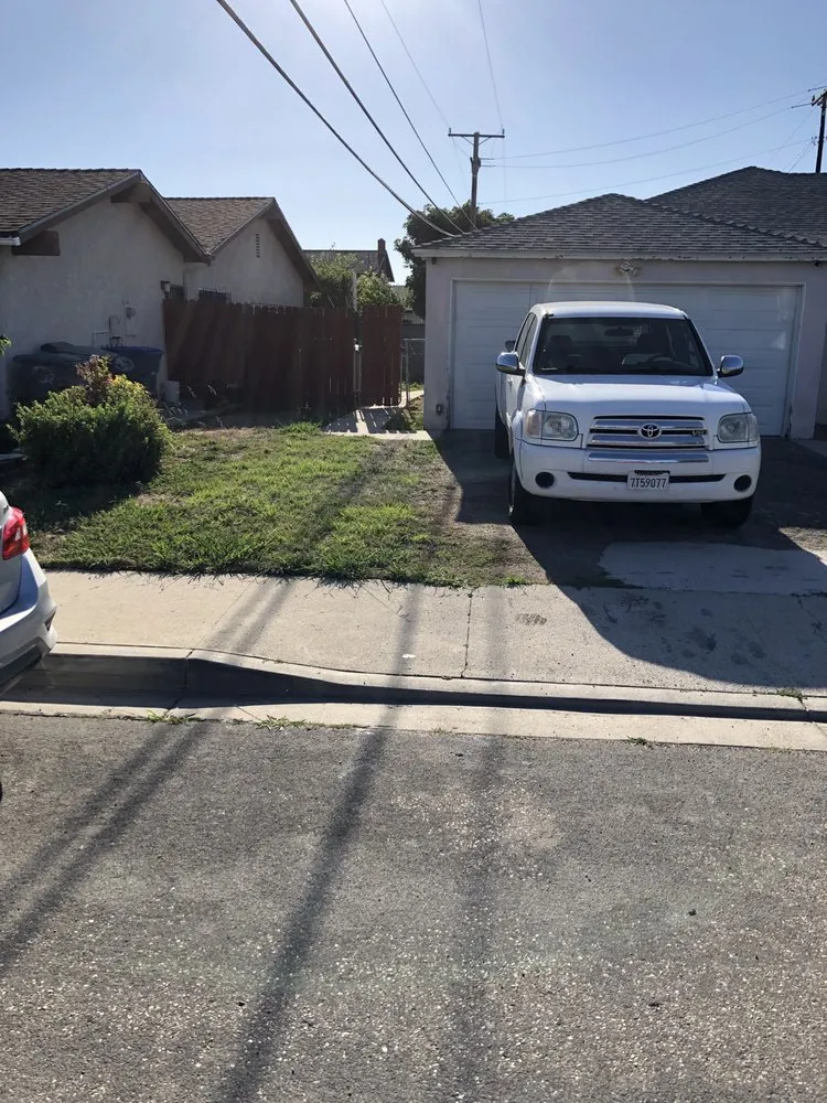 Custom yard maintenance in Oxnard, CA - Pedro Lopez & Sons Maintenance & Landscaping