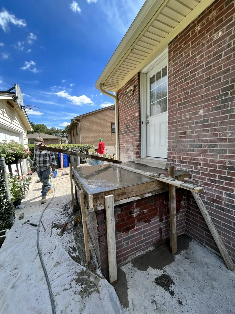 Local landscape design with custom design in Lexington, KY by Pedro Ramirez Landscaping