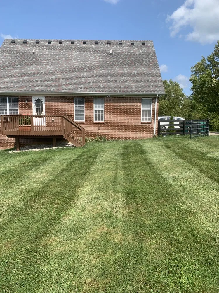 Custom landscape installation experts serving Richmond, KY - Pedro’s Lawn Care