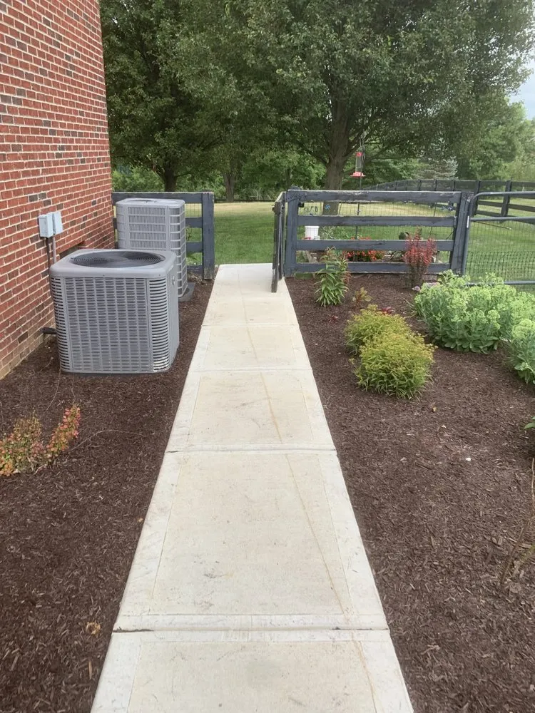 Trusted lawn mowing service in Richmond, KY by Pedro’s Lawn Care