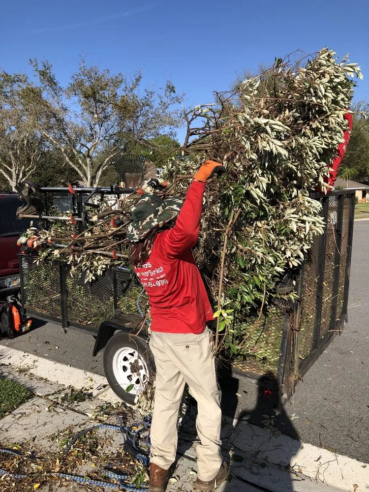 Custom landscaping services for homes across Palmetto, FL - Pedro's Lawn Service