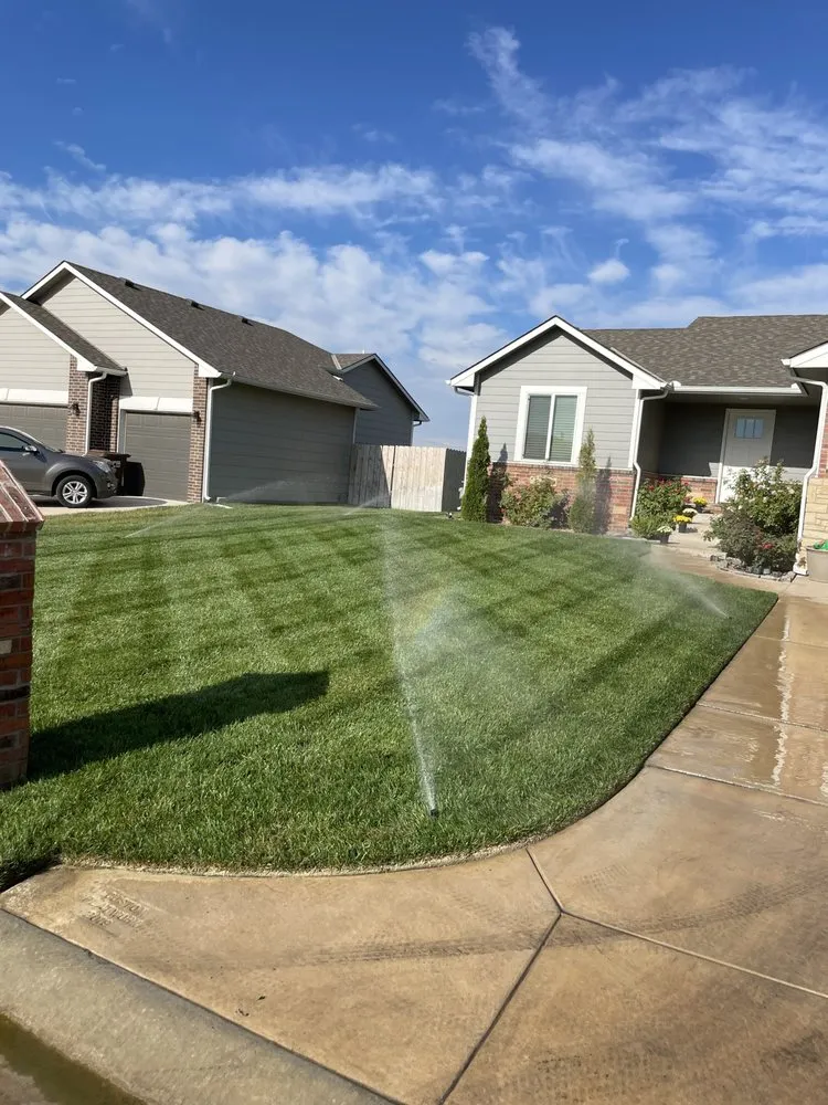 Professional yard maintenance in Wichita, KS by Pedros’s