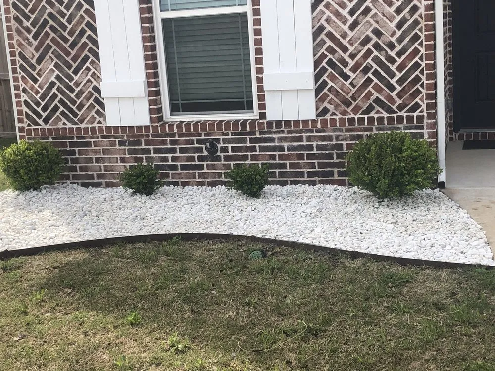 Local residential landscaping in Rogers, AR - Pedroza Landscaiping