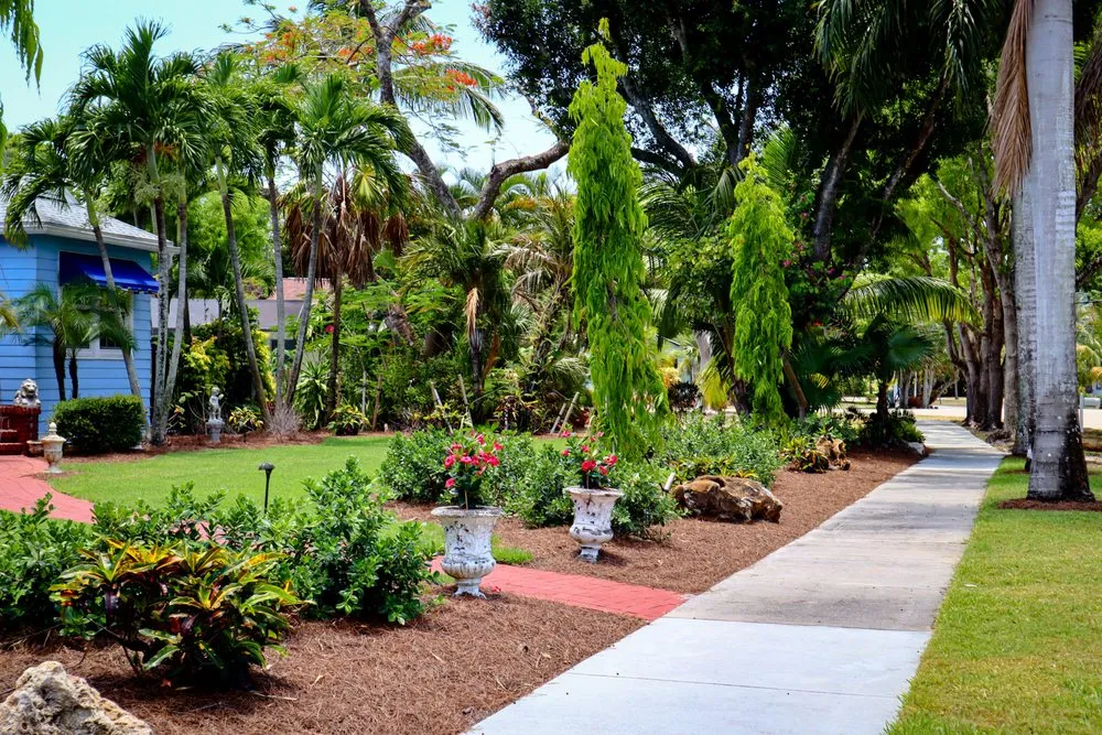 Custom residential landscaping in Fort Myers, FL by Peer Landscaping
